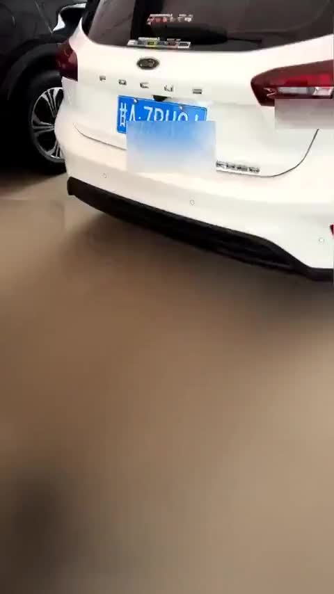 福特 福克斯 2022款 两厢 EcoBoost 180 自动竞速版讲解2