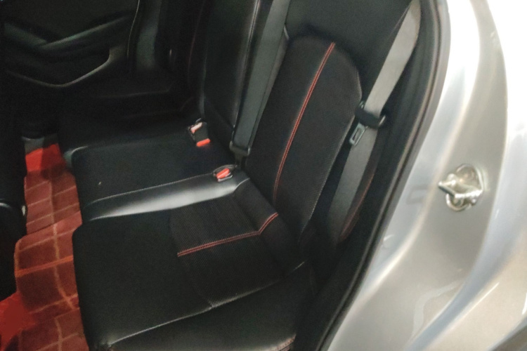 马自达CX-4 2021款 2.0L 自动两驱蓝天活力版中控内饰21