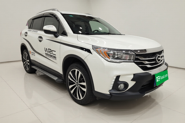 广汽传祺 传祺GS4 2015款 200T G-DCT豪华版车身外观3