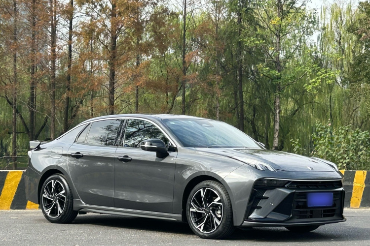 领克03 2025款 1.5TD DCT冠军版Pro车身外观6002