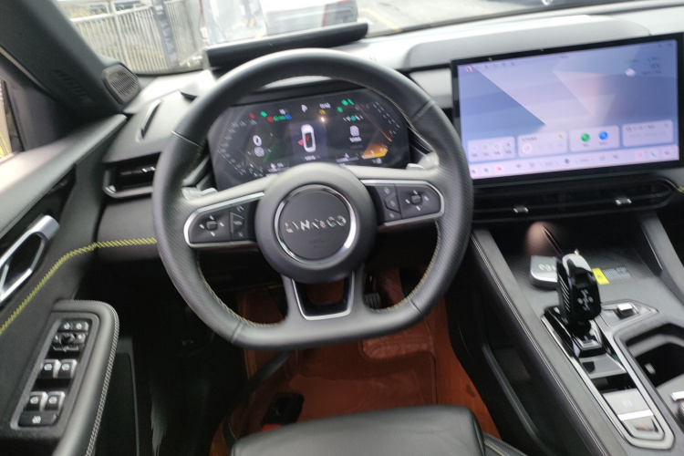 领克03 2023款 2.0TD DCT劲Pro中控内饰13