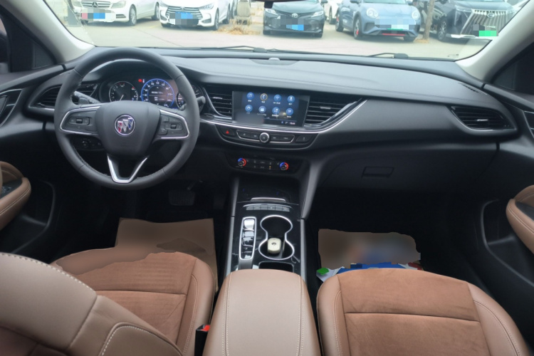 别克 君威 2020款 552T 豪华型中控内饰12