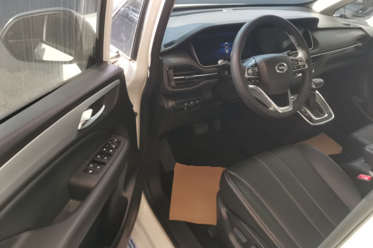 广汽传祺 传祺M6 2019款 270T DCT尊贵版（六座）国VI中控内饰20