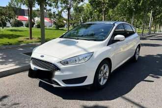 福特 福克斯 2018款 两厢经典 1.6L 自动舒适型智行版