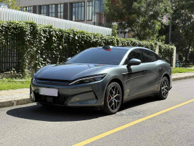 比亚迪 汉L 2025款 DM-p 四驱激光雷达旗舰型