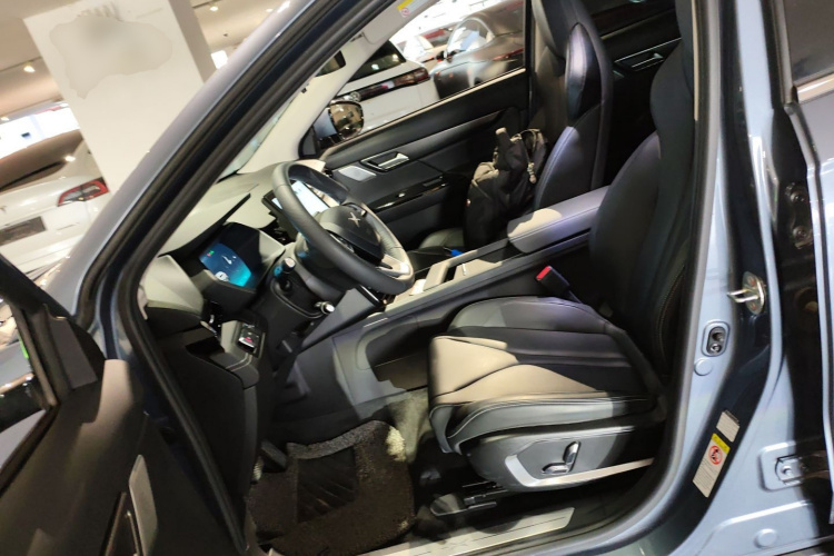 小鹏G3 2022款 G3i 460N中控内饰19