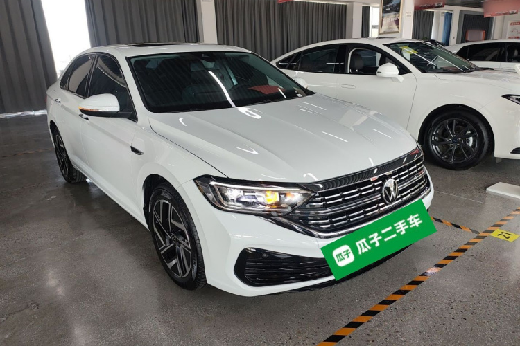 大众 速腾 2025款 300TSI DSG超越版车身外观3