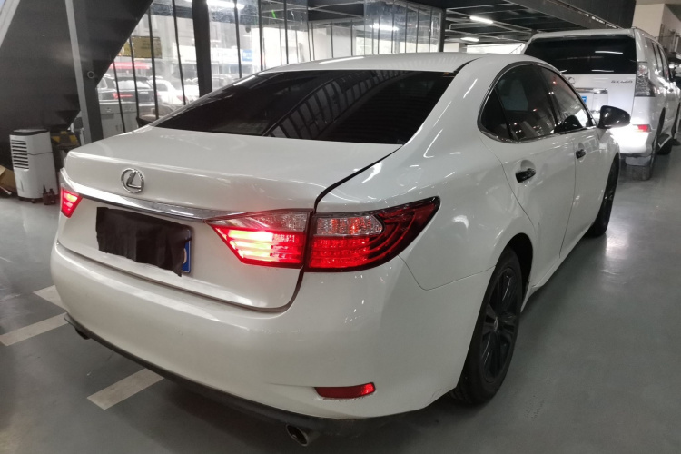 雷克萨斯ES 2014款 250 精英版车身外观6005