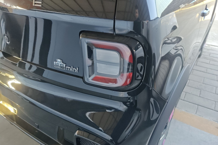 吉利银河 2025款 210km 熊猫卡丁车身外观9