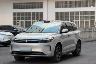 鸿蒙智行 问界M7 2024款 1.5T 智驾四驱Ultra版 6座