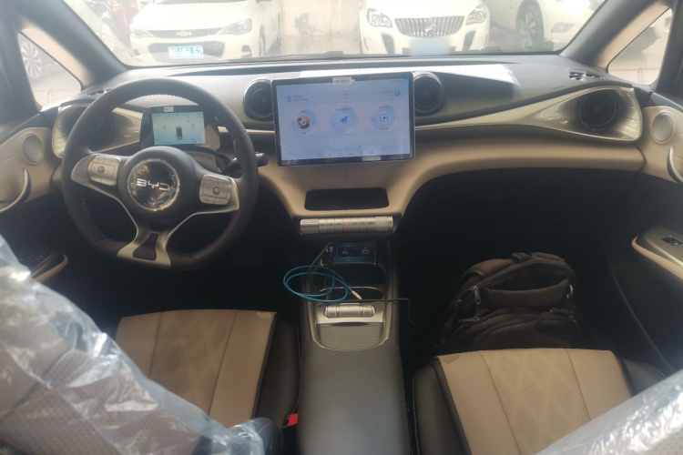 比亚迪 海豚 2025款 420km 自由版中控内饰12