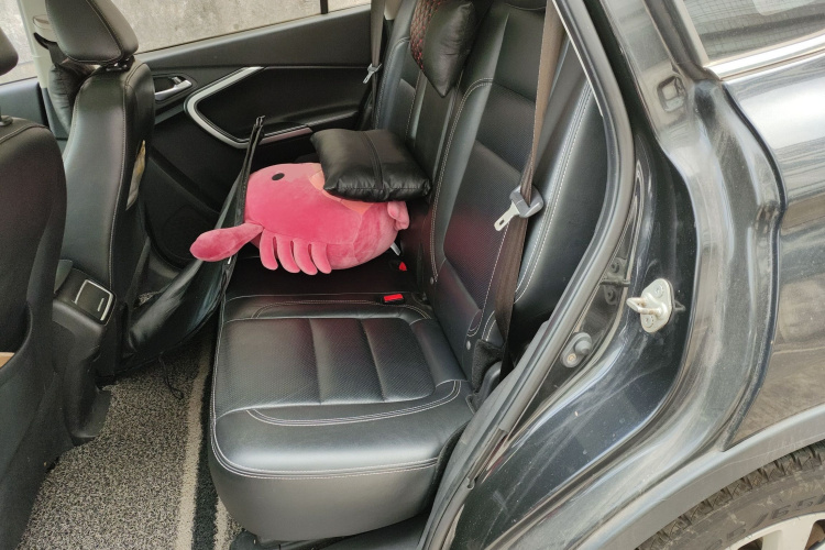 北汽幻速S6 2017款 1.5T CVT畅享型中控内饰21