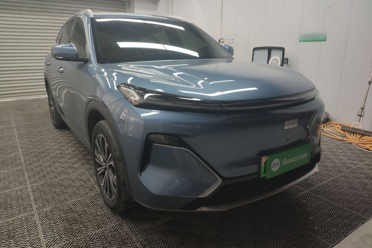 吉利银河 银河星舰7 EM-i 2025款 120km 领航版车身外观3