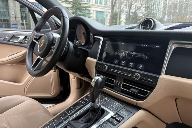 保时捷 2018款 Macan 2.0T中控内饰7001