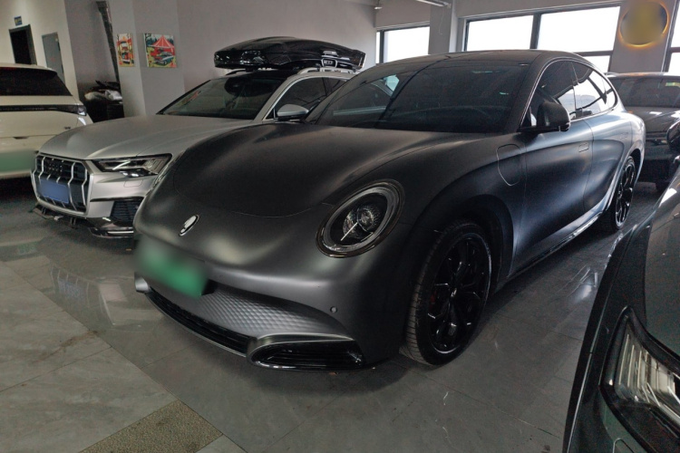 欧拉闪电猫 2024款 暗夜版 555km 尊贵版车身外观1