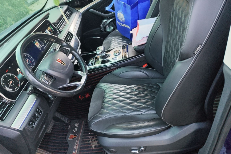 红旗HS5 2019款 2.0T 智联旗享版局部细节19