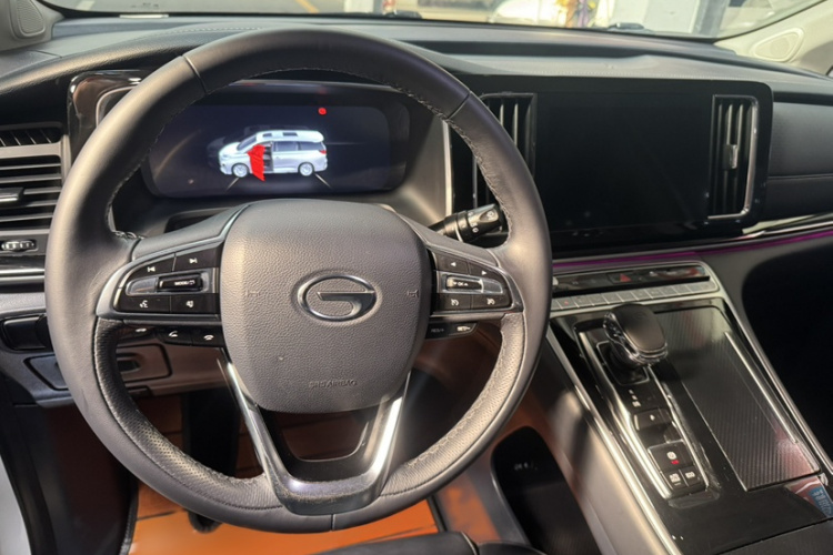 广汽传祺 传祺M8 2021款 领秀系列 390T 尊贵版局部细节13