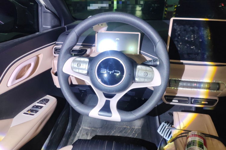 比亚迪 海鸥 2024款 荣耀版 305km 活力版中控内饰13