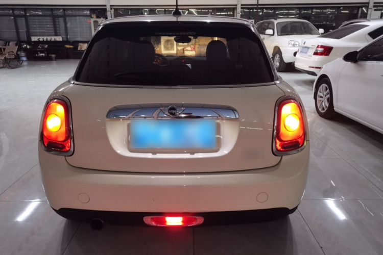 MINI 2016款 1.2T ONE 五门版车身外观6