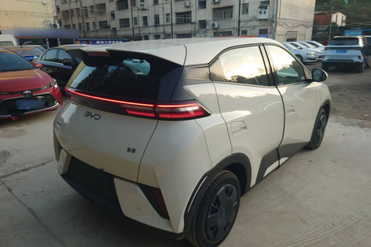 比亚迪 海鸥 2025款 305km 自由版车身外观7