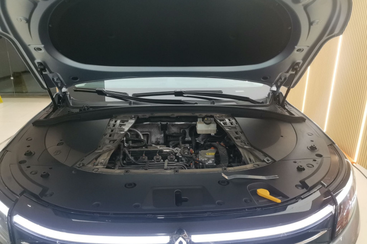 鸿蒙智行 问界M7 2024款 1.5T 智驾四驱Max版 5座机舱底盘24