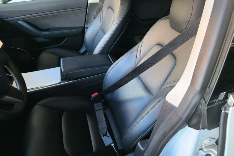 特斯拉 Model 3(进口) 2019款 长续航全轮驱动版局部细节19