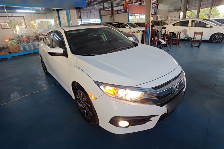 本田 思域 2016款 220TURBO CVT豪华版车身外观3