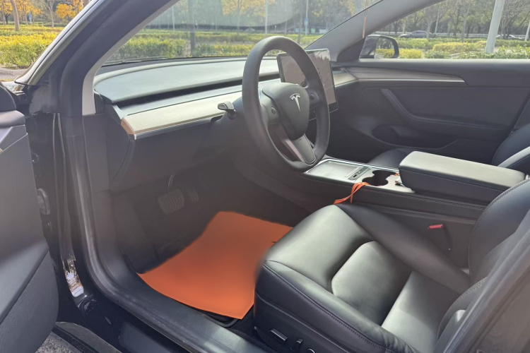 特斯拉 Model 3 2022款 后轮驱动版局部细节19