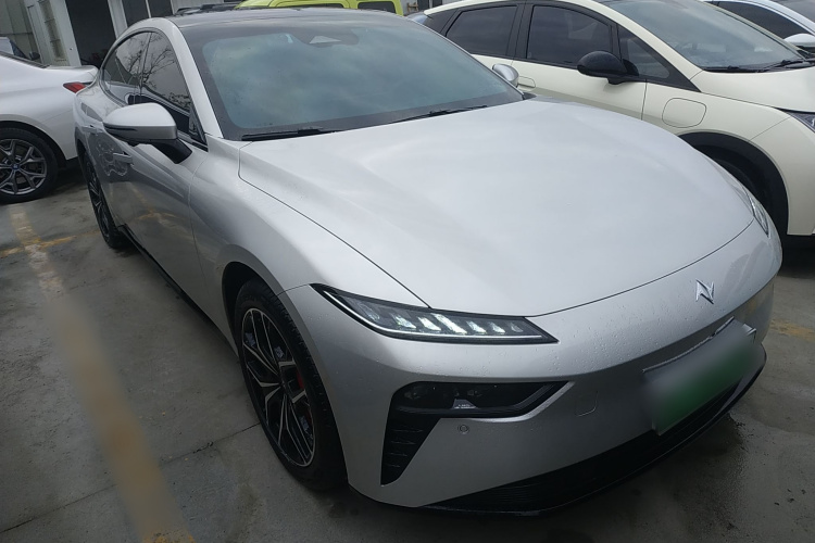 东风奕派 eπ007 2025款 纯电 650Pro巡航版车身外观3