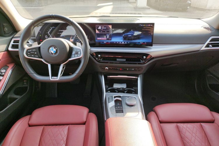 宝马3系 2025款 330Li M运动曜夜套装中控内饰12