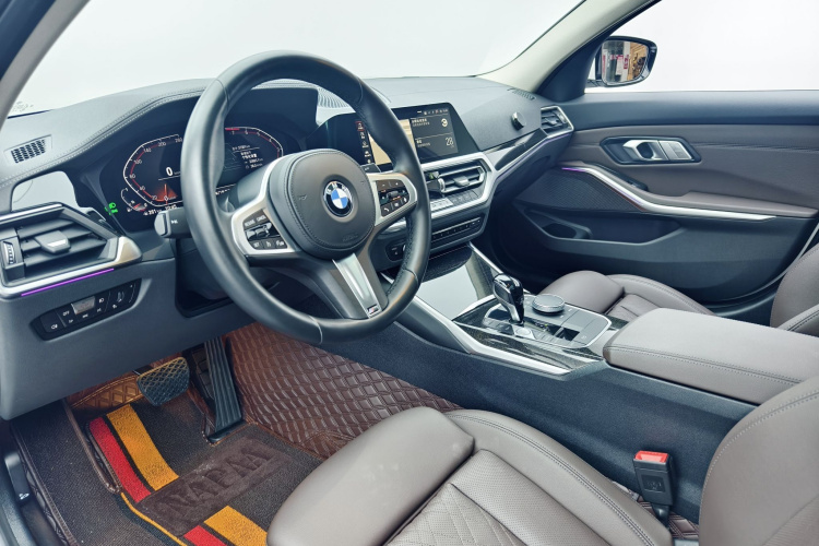 宝马3系 2022款 改款 325Li M运动套装中控内饰7002