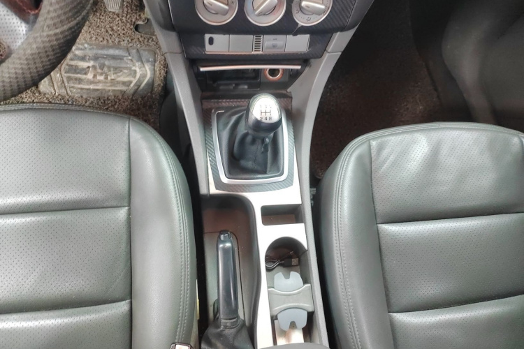 福特 福克斯 2013款 两厢经典 1.8L 手动百万纪念版局部细节18