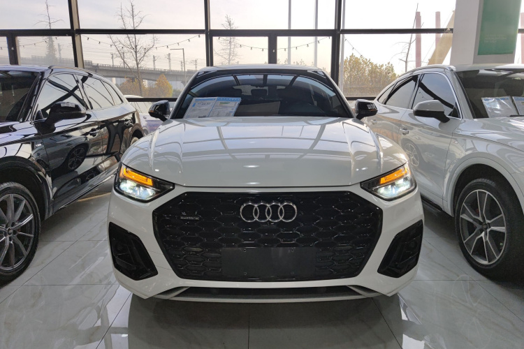奥迪Q5L 2022款 40T 豪华动感型车身外观6001