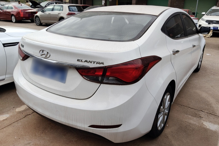 现代 朗动 2016款 1.6L 自动尊贵型车身外观6005