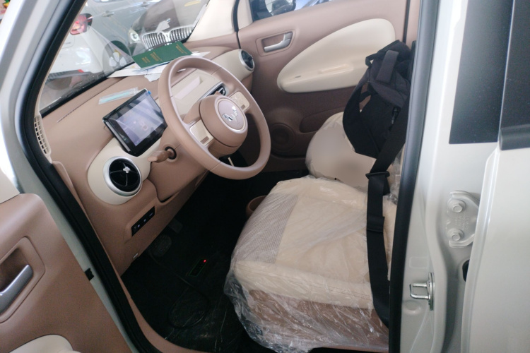 五菱汽车 宏光MINIEV 2025款 四门版 进阶款中控内饰19