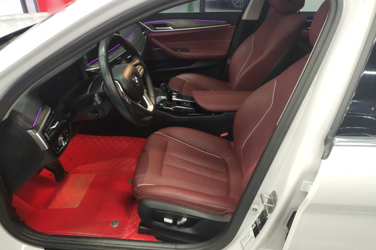 宝马5系 2023款 530Li 领先型 豪华套装中控内饰19