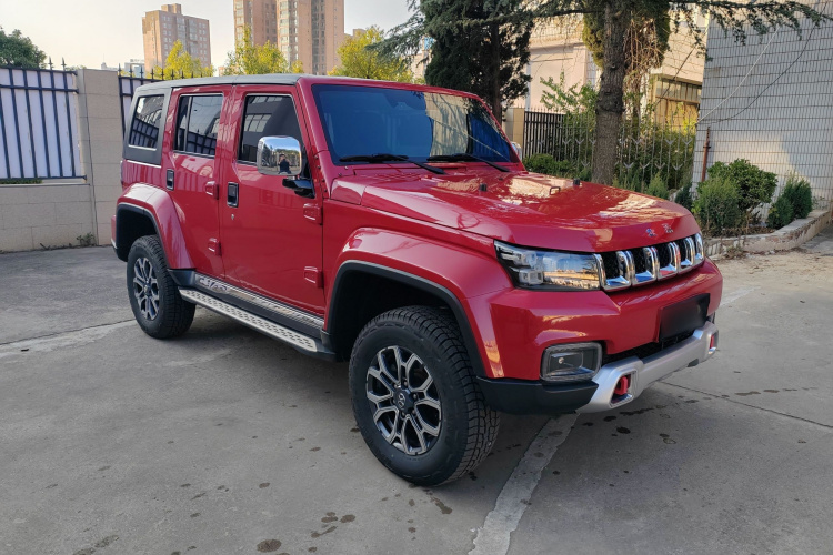 北京越野 北京BJ40 2019款 改款 2.0T 自动四驱城市猎人版尊享型 国V车身外观6006