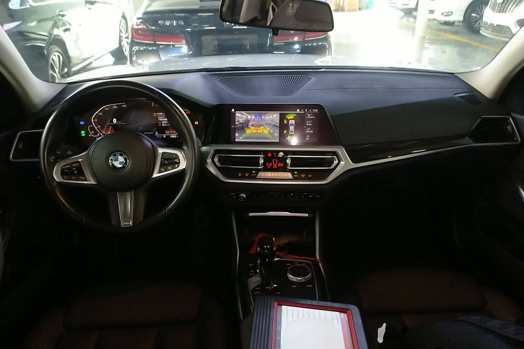 宝马3系 2021款 325Li M运动套装中控内饰12