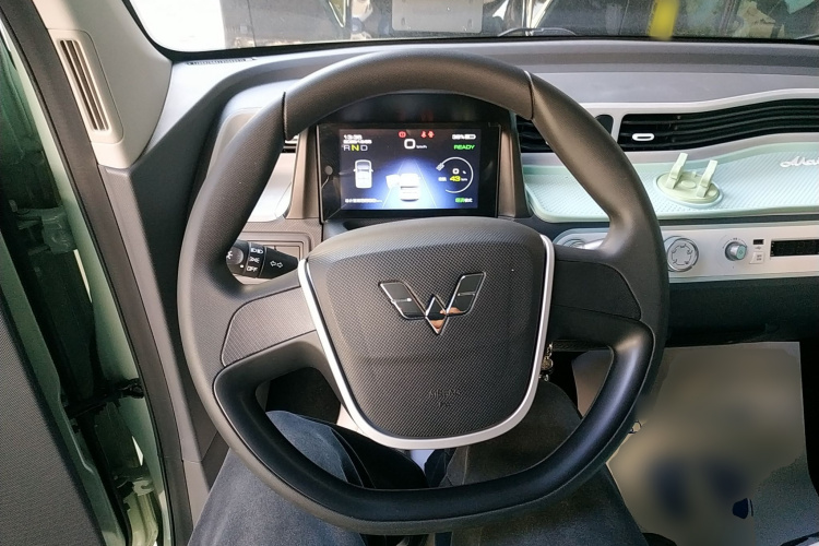 五菱汽车 宏光MINIEV 2022款 轻松款 三元锂中控内饰13