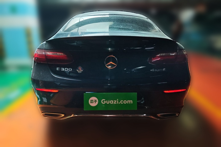 奔驰E级(进口) 2019款 E 200 4MATIC 轿跑车车身外观6
