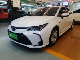 丰田 卡罗拉 2023款 1.8L 智能电混双擎 精英版