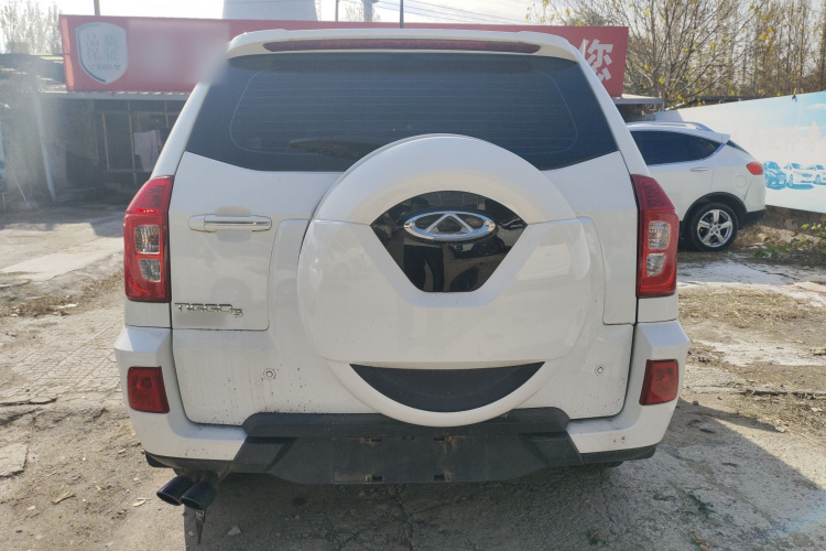 奇瑞 瑞虎3 2016款 1.6L 手动智尚版车身外观6