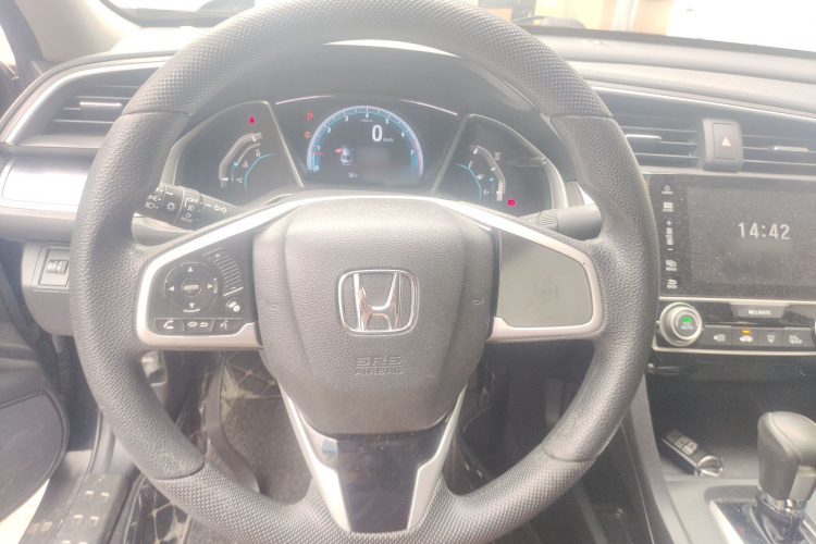 本田 思域 2016款 220TURBO CVT豪华版局部细节13