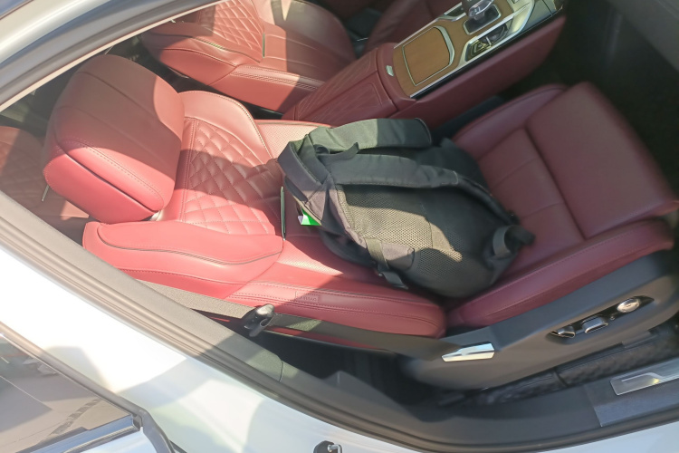 红旗E-HS9 2022款 660km 旗畅版 六座局部细节41