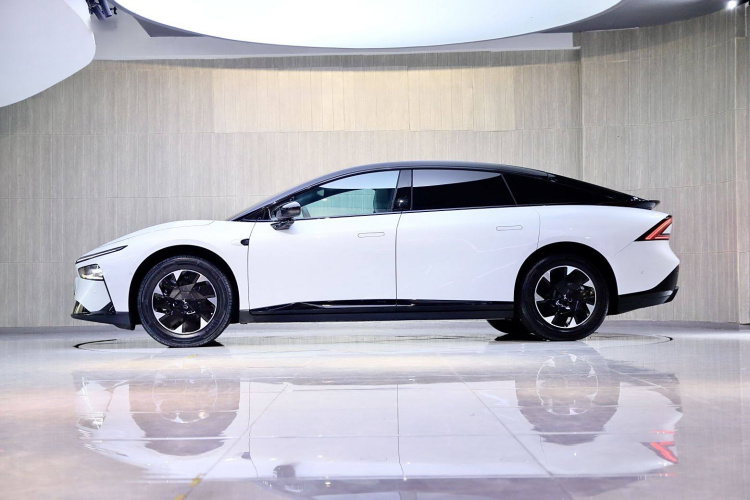 小鹏P7+ 2024款 长续航 Max车身外观6008