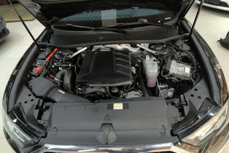 奥迪A6L 2023款 40 TFSI 豪华动感型机舱底盘24