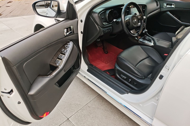 起亚K5 2014款 2.0L 自动LUXURY中控内饰7003