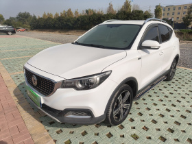 名爵ZS 2020款 全球百万畅销款 1.5L 手动65寸巨幕天窗版