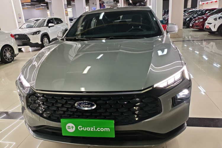 福特 蒙迪欧 2023款 EcoBoost 180 舒雅型车身外观2