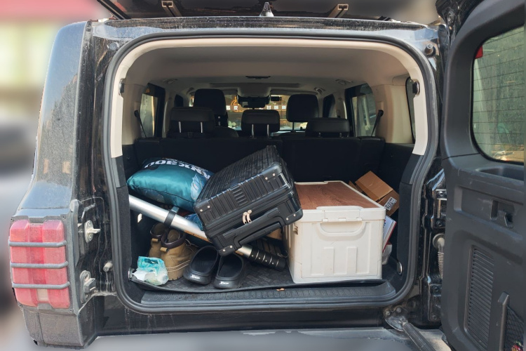 坦克300 2021款 越野版 2.0T 征服者中控内饰23